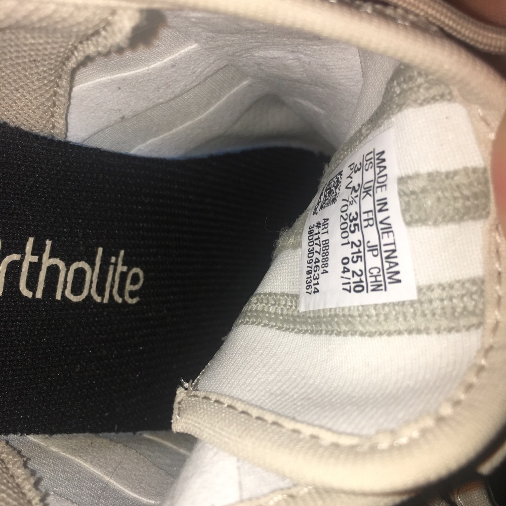 Adidas - Picture 4 of 4